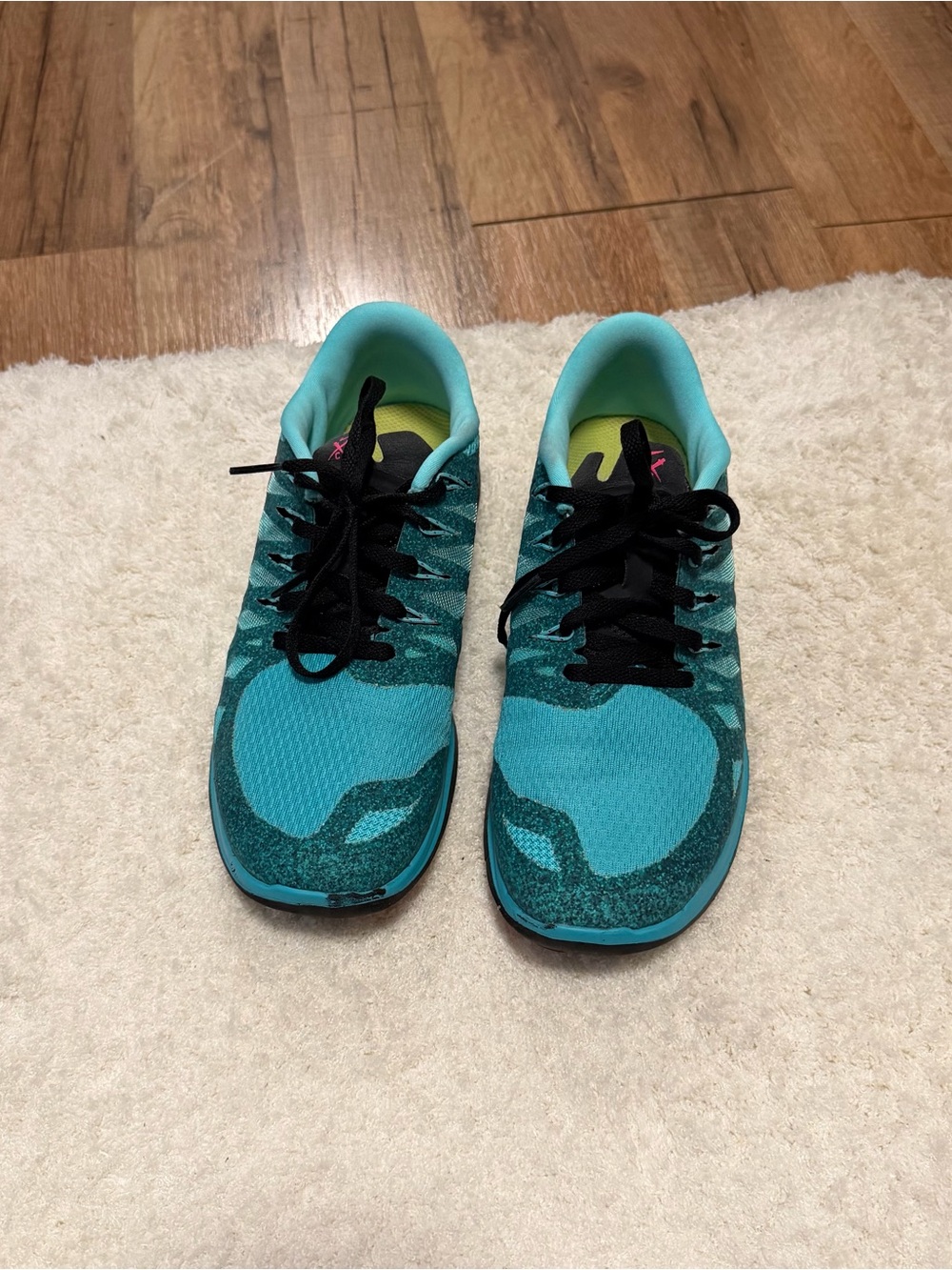 Nike Women’s Teal Athletic Running Shoes - Light Weight Sz 8